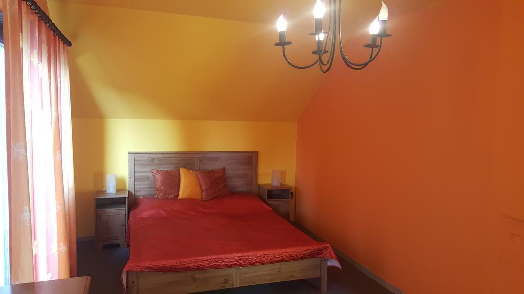 Nador Apartman Apartment บาลาตอนแลลเล ภายนอก รูปภาพ